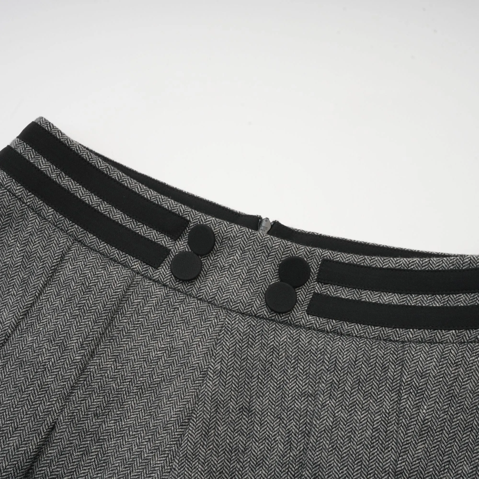Agathe grey herringbone top & shorts matching set