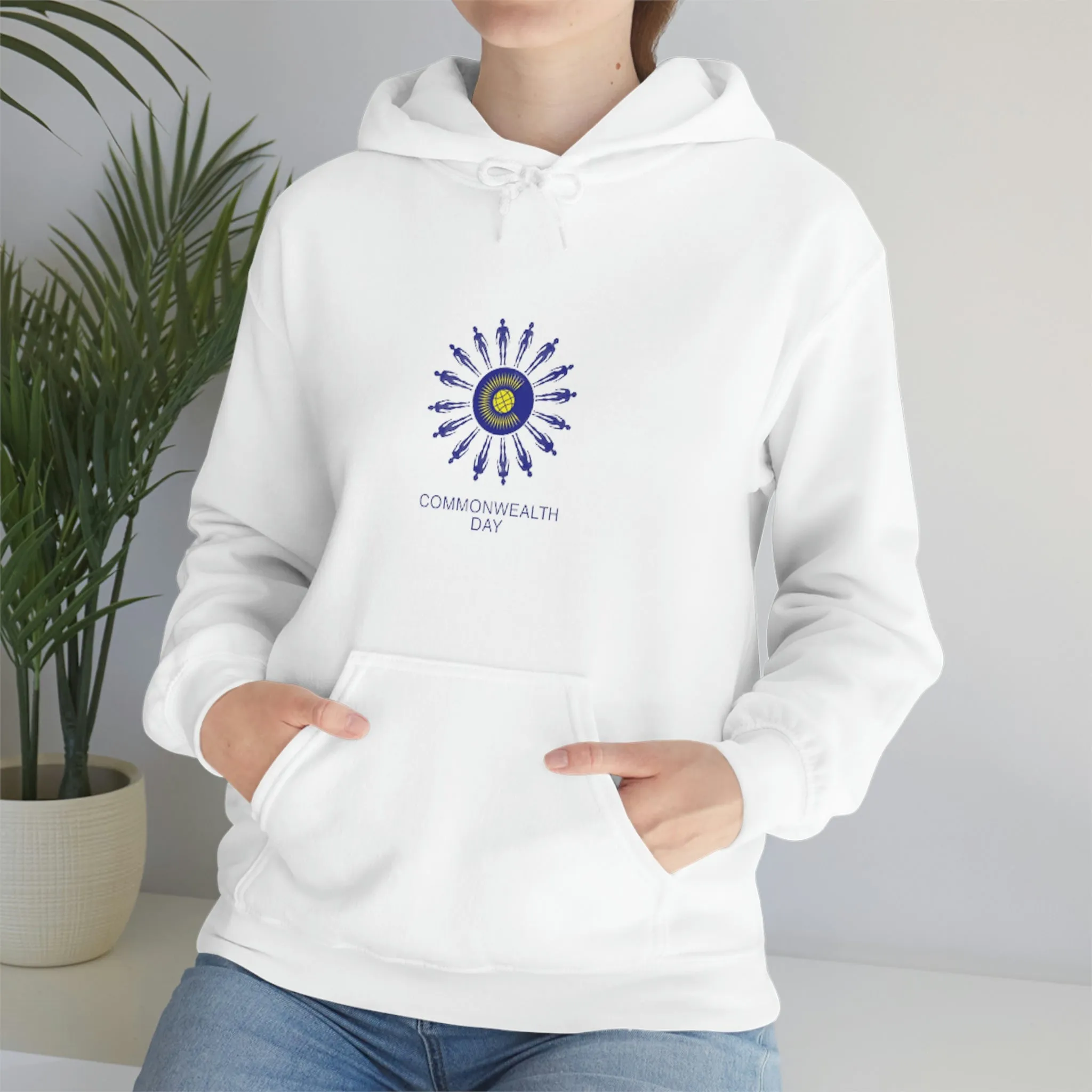 Commonwealth Unisex Heavy Blend™ Hooded Sweatshirt