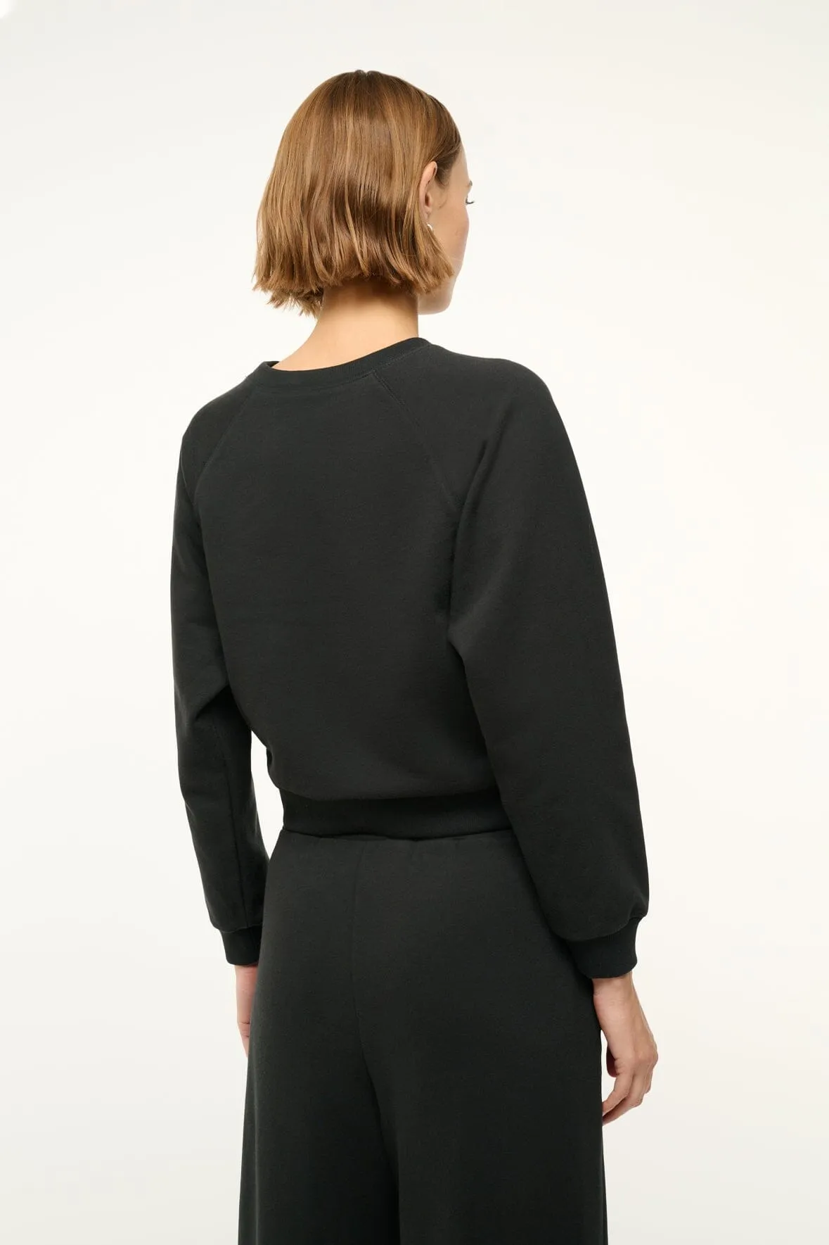 ENDURANCE SWEATSHIRT | BLACK