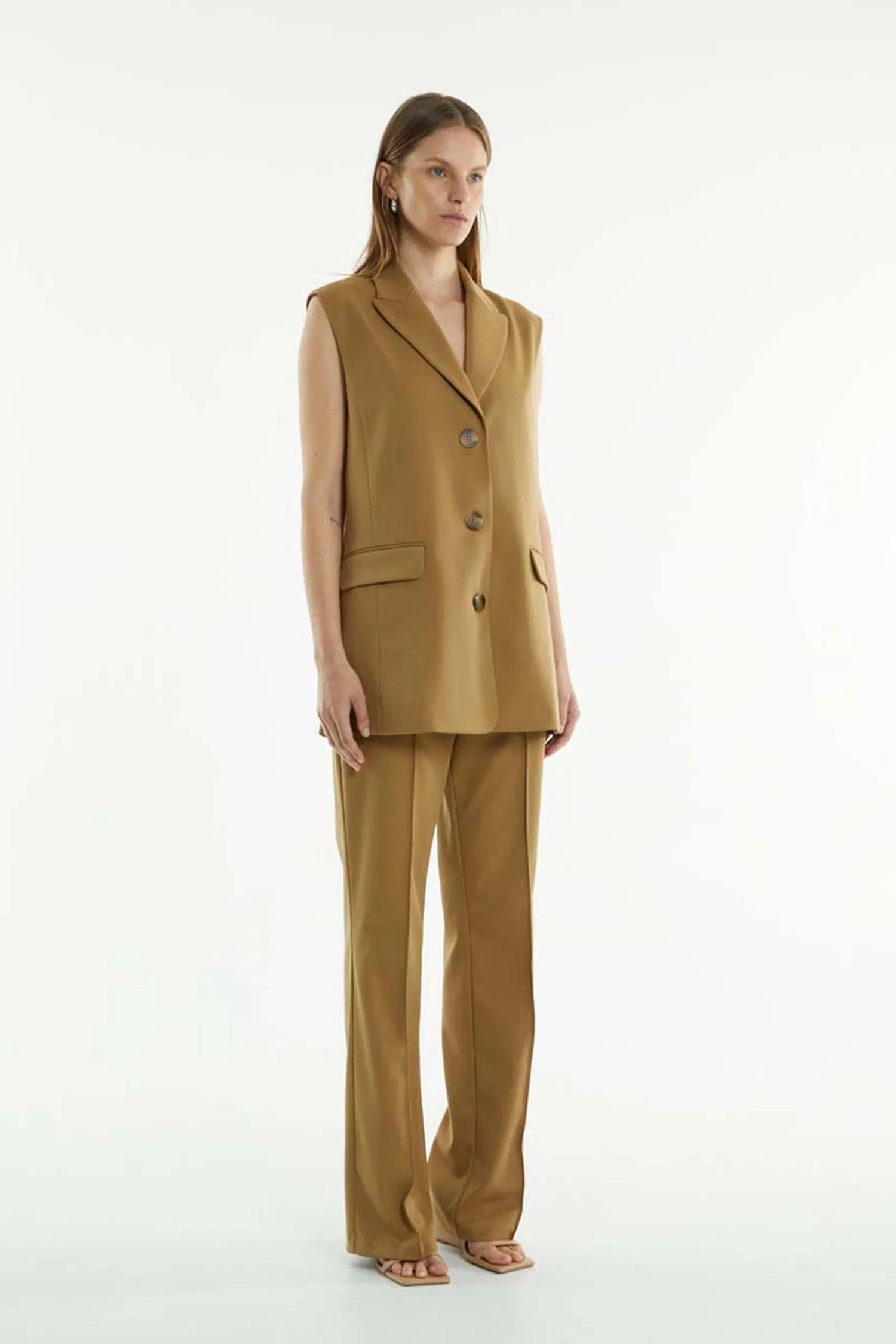 INTERCHANGE VEST | NUT