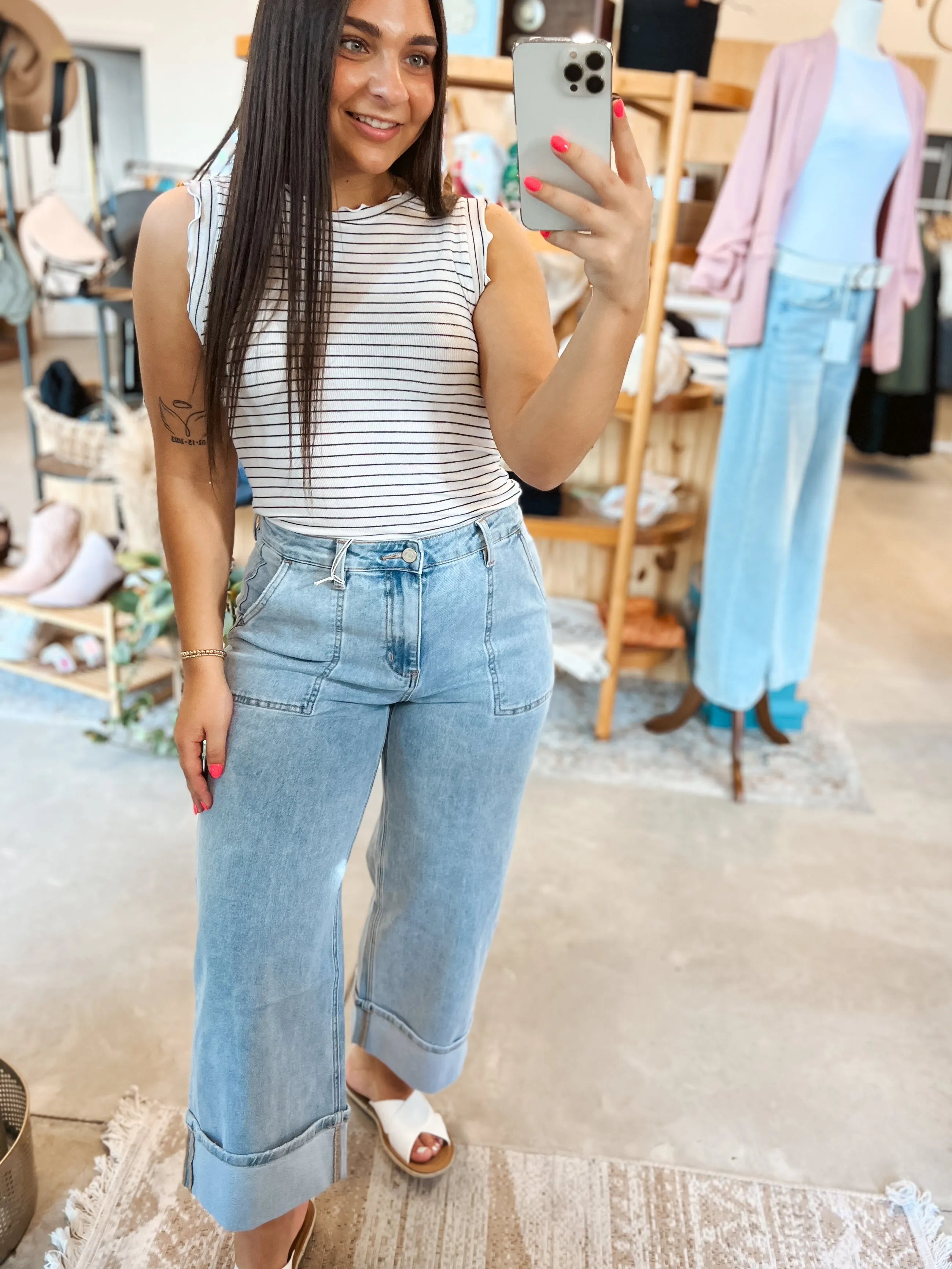 Super High Rise Cuffed Baggy Wide Jeans