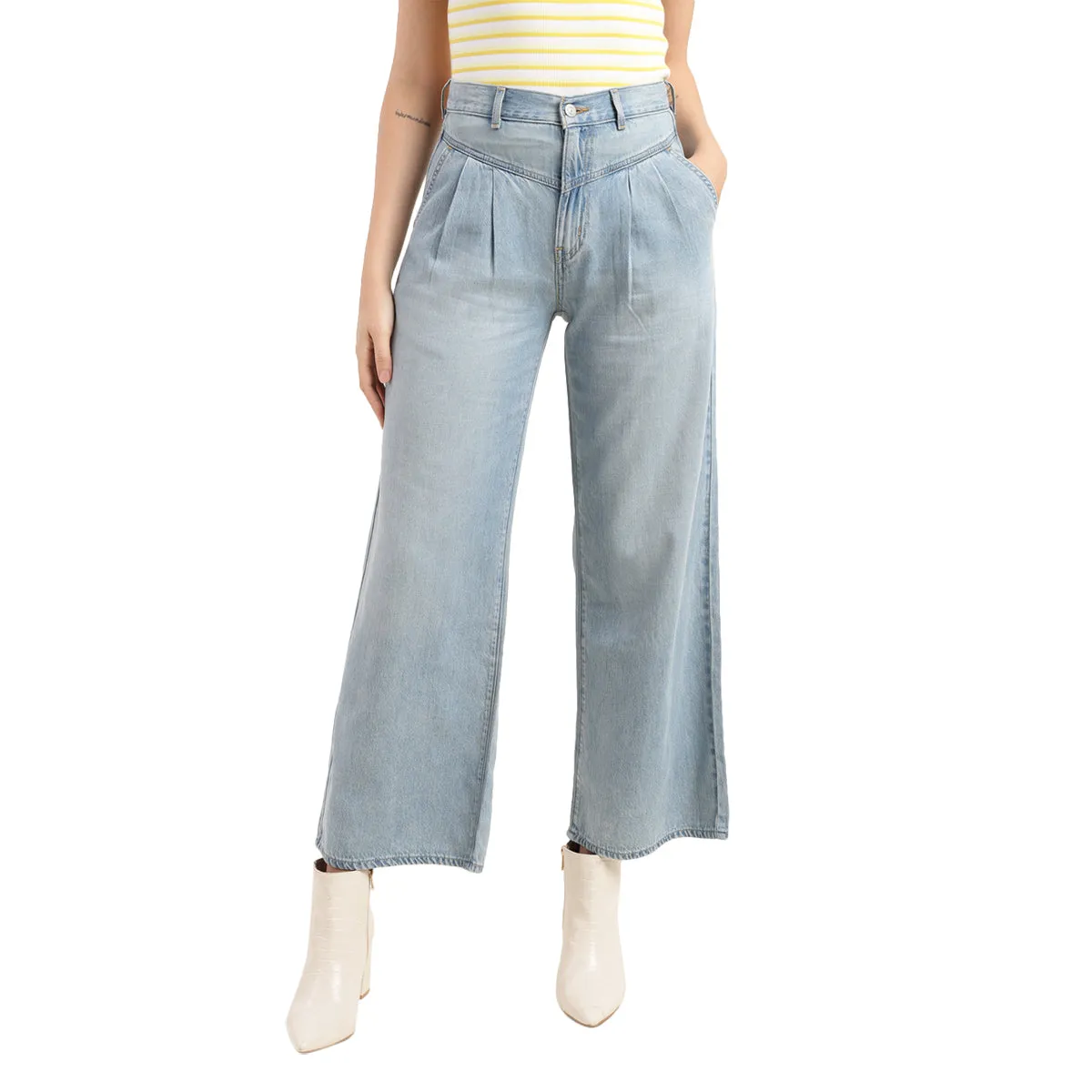 Women's High Rise Featherweight Baggy Jeans